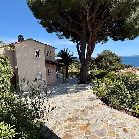 Piccolina Aiguebelle Lavandou Face Aux Iles