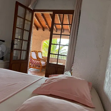 Piccolina Aiguebelle Lavandou Face Aux Iles * Le Lavandou