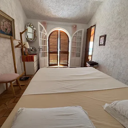 Piccolina Aiguebelle Lavandou Face Aux Iles *