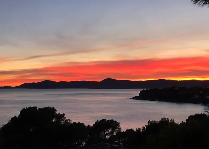 Piccolina Aiguebelle Lavandou Face Aux Iles * Le Lavandou