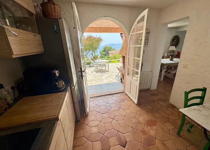 Piccolina Aiguebelle Lavandou Face Aux Iles Villa *