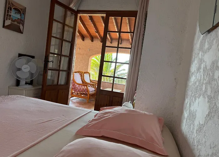 Piccolina Aiguebelle Lavandou Face Aux Iles * Le Lavandou