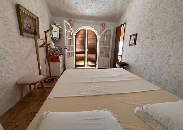 Piccolina Aiguebelle Lavandou Face Aux Iles *